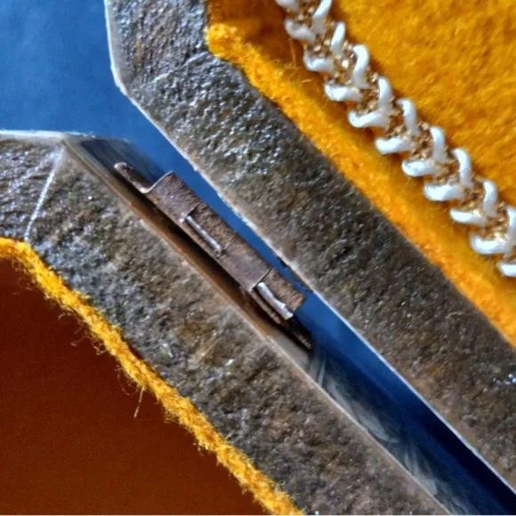 Vintage Victorian Decoupage Lucite Wood Tone Handle Trinket Box Handbag Purse - Picture 15 of 15